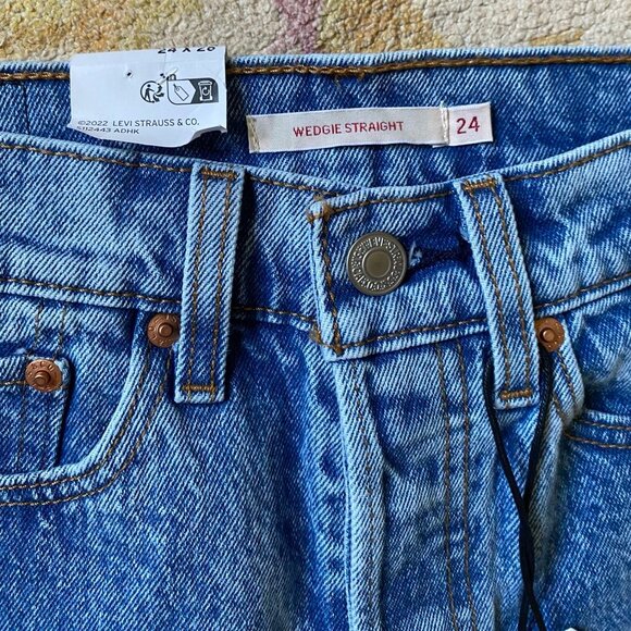 LEVI'S Wedgie Straight Women's Jeans (Size: 24x26) NWT - Picture 5 of 12